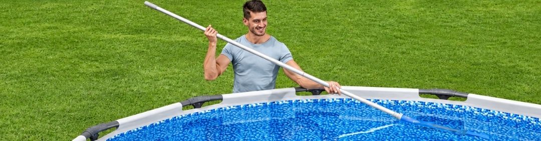 The best Bestway pool vacuum cleaners on offer at AgriEuro