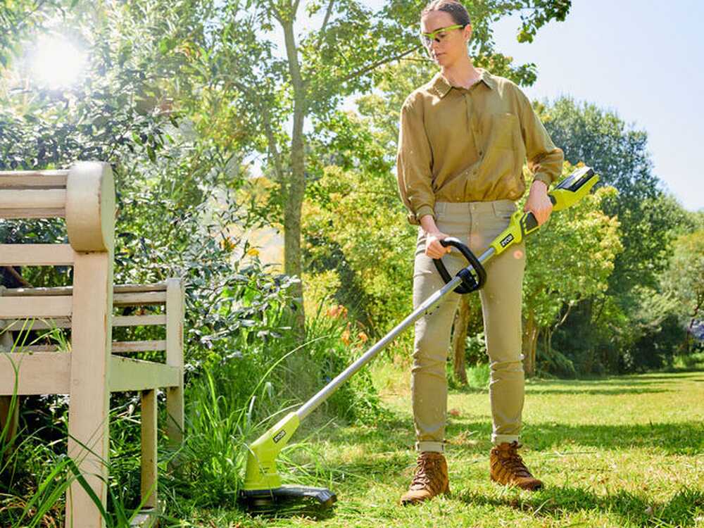 Ryobi RY36LT33A-0 Battery-powered Brush Cutter MAX POWER 36V WITHOUT  BATTERY AND CHARGER