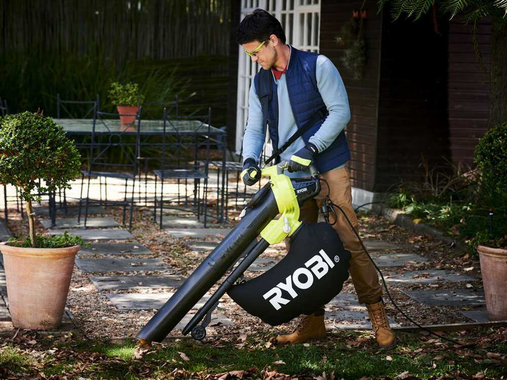 Leaf Mulcher Ryobi Cordless Leaf Vacuum 40-Volt Lithium-Ion