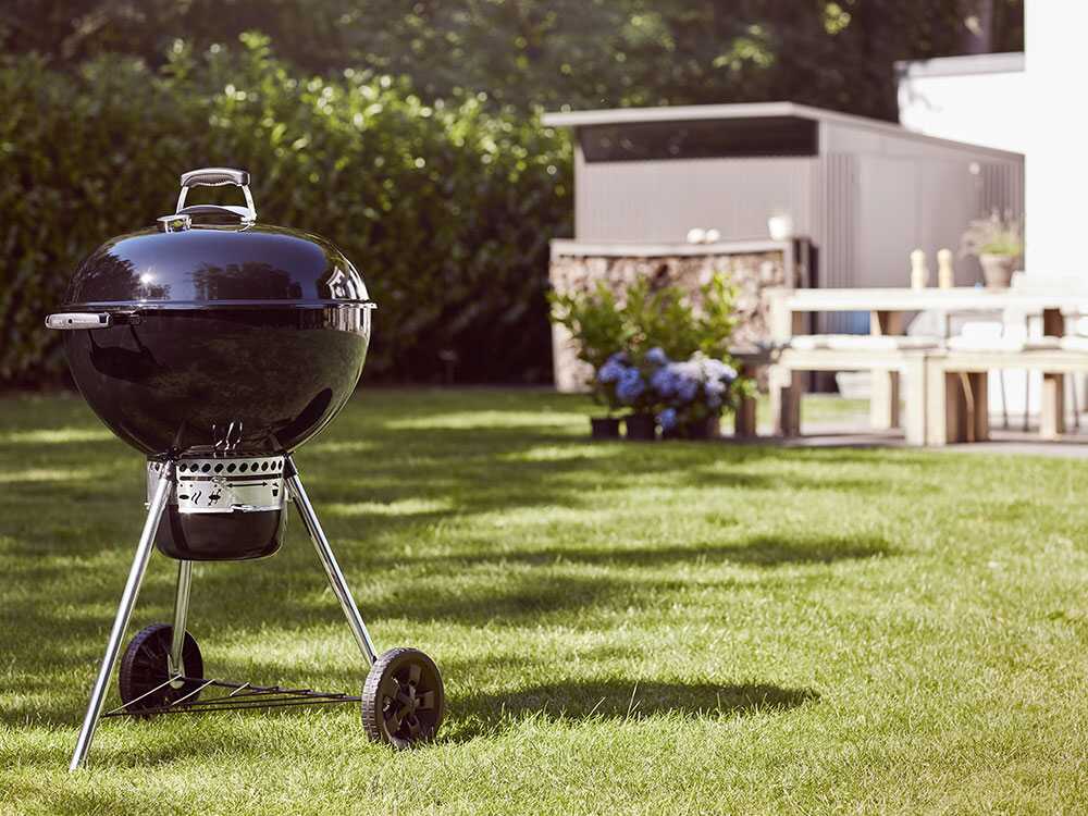 Weber Kettle E-5730 BLK Charcoal Barbecue best deal on AgriEuro