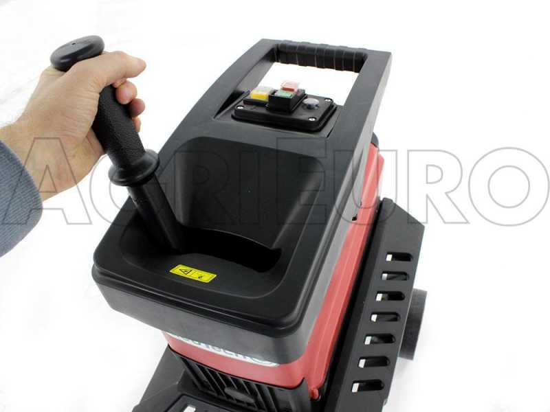 GeoTech ESB 2803 Roller - Electric garden shredder - With collector
