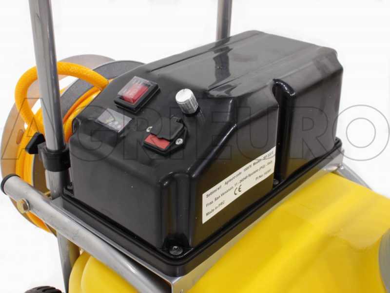 GeoTech SP 320 E - Electric Battery-powered Wheeled Sprayer Pump - 30L