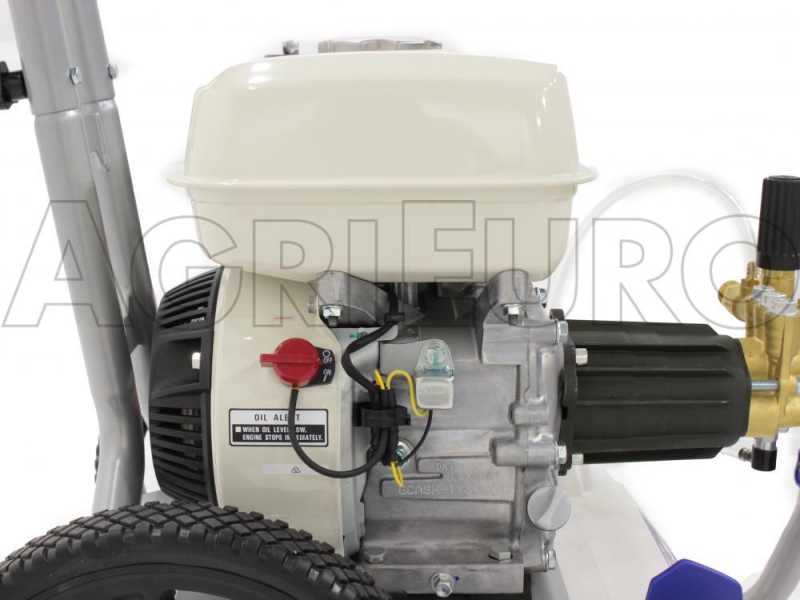Annovi &amp; Reverberi AR 1440 Petrol Pressure Washer with Honda GP 160 Engine