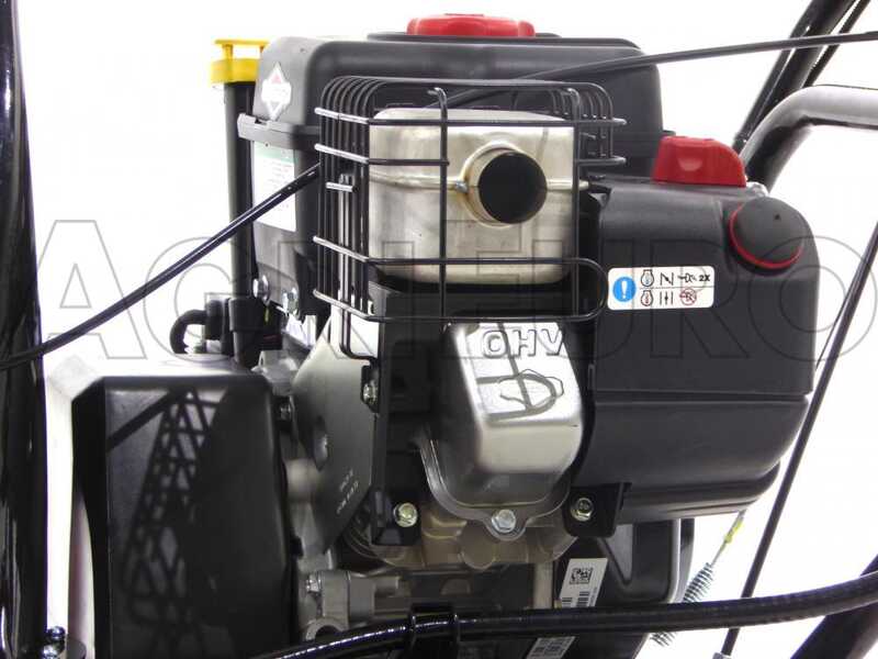 GeoTech-Pro STP971 WEBS - Petrol Snowplough - B&amp;S 1450 Snow