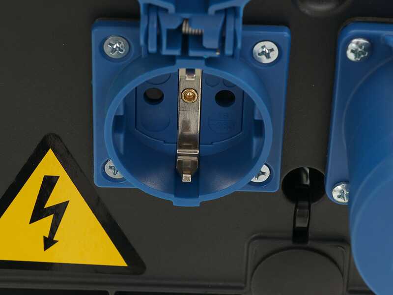 Pramac E 5000 - 4.6 kW Power Generator - DC 3.9 kW Single-phase