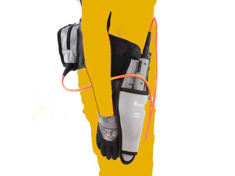 Volpi Kamikaze KV700 Electric Pruning Shears, 4.4 Ah Li-ion battery, max &Oslash;40 mm