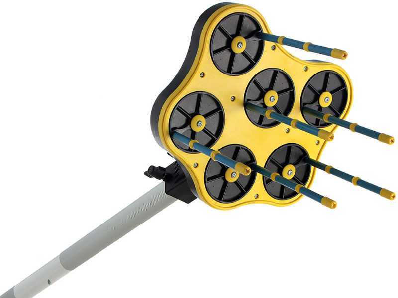 RagnOlive Light Electric Battery-powered Olive Harvester - Olive Hhaker on Pole + Extension