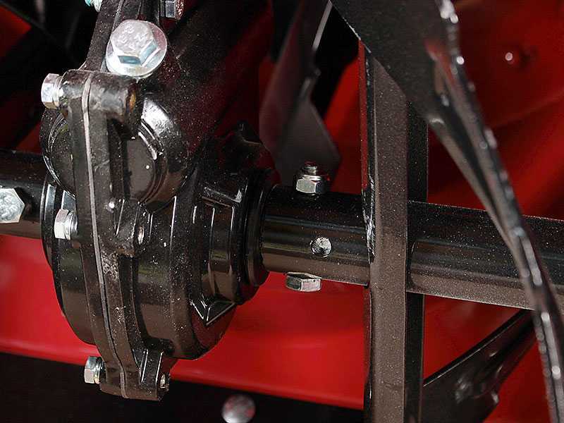 GeoTech-Pro STP1176 WEBS - Petrol Snowplough - B&amp;S 1450 Snow
