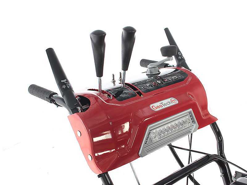 GeoTech-Pro STP1587 TEBS - Petrol Snowplough - Tracked - B&amp;S 2100