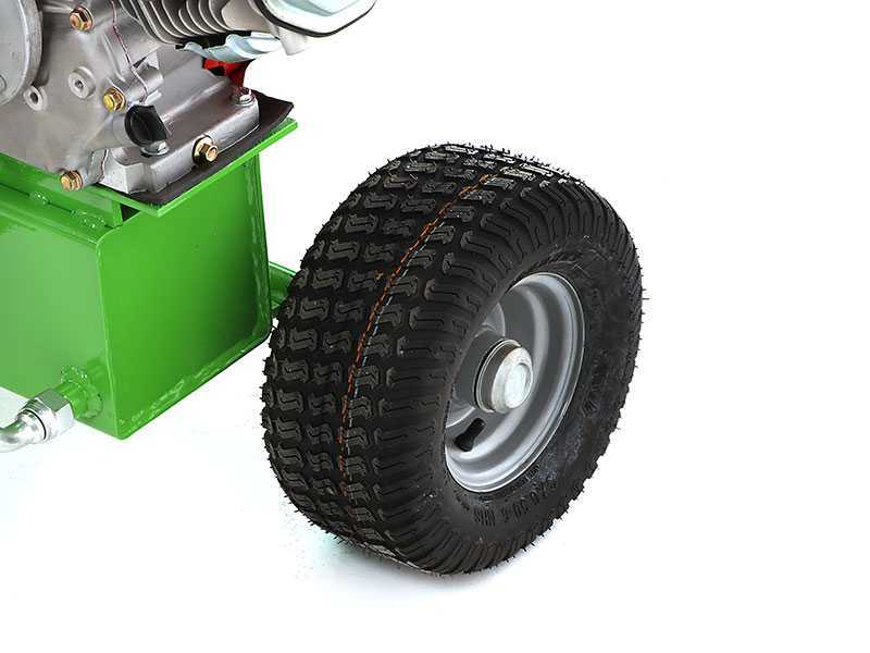 Wheeled Horizontal Log Splitter with 4-stroke Petrol Engine - 20 Tons