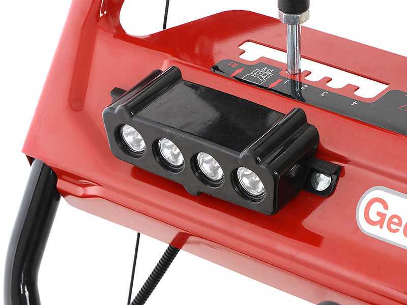 GeoTech ST 662 WEBS - Petrol Snowplough - B&amp;S 950 OHV