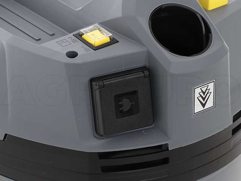 Karcher Pro NT 22/1 Ap Te L  Wet and Dry Vacuum Cleaner - 22 L Drum, 1300W