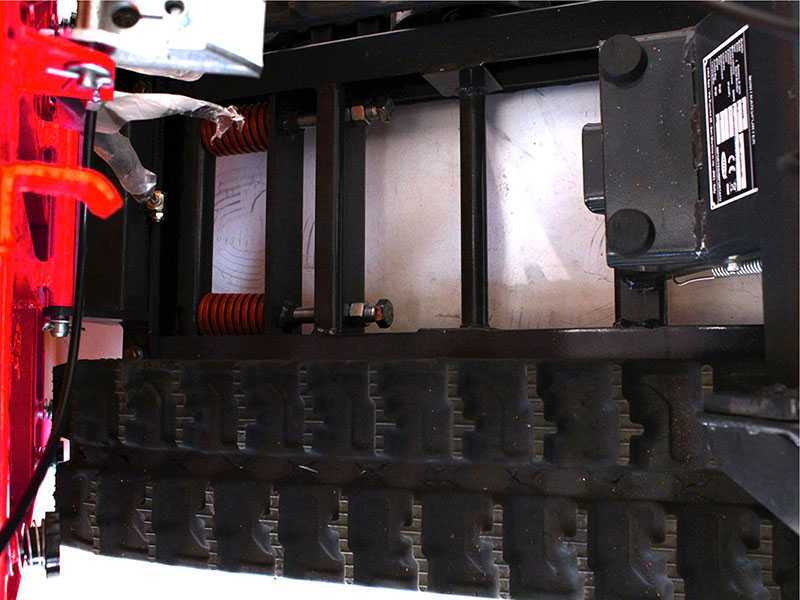 AMA TAG500T Tracked Power Barrow with extensible dumper - Load capacity 500 Kg