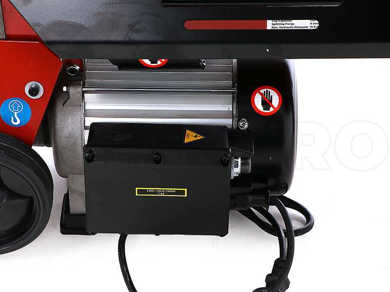 GeoTech SPHE 7 Horizontal Log Splitter with Electric Motor - 7 Tons Splitting Force