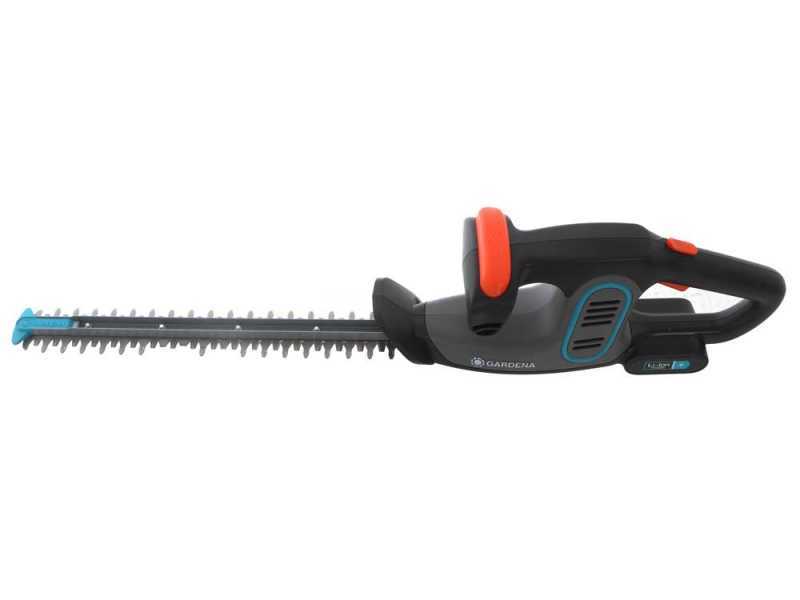 Gardena Easycut Li Lithium Battery-powered Hedge Trimmer 14.4V/2Ah - 40 cm Blade