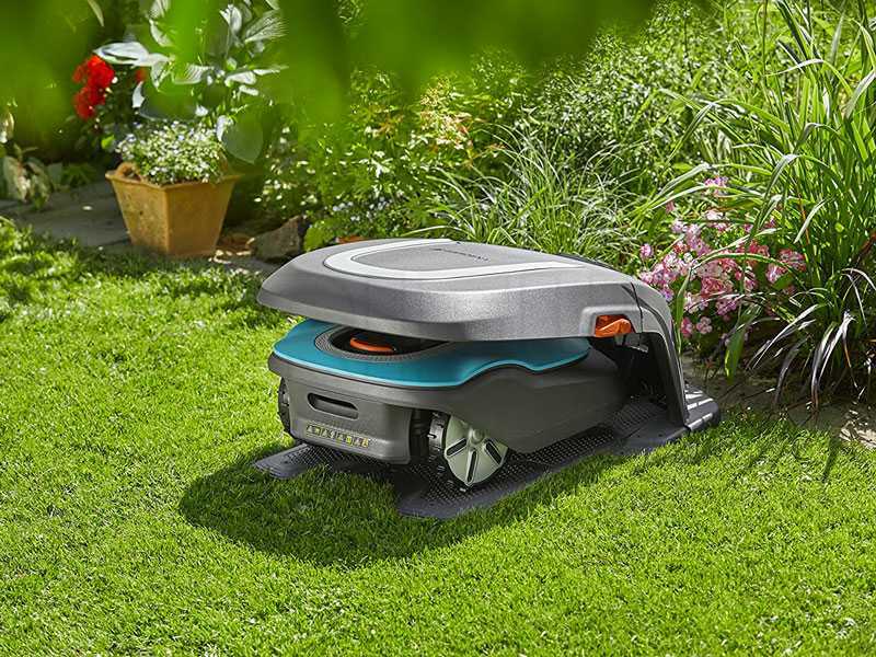 Robot mower garage online