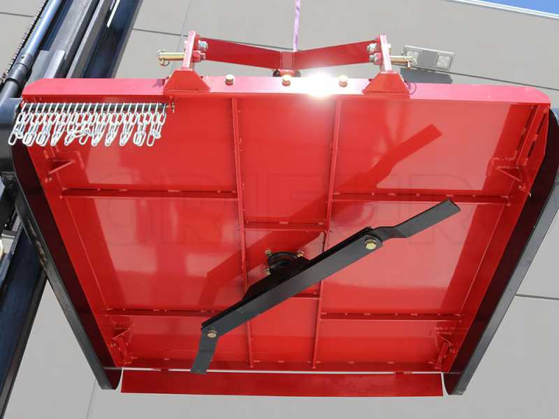 GeoTech Pro flat tractor mounted rotary slasher with vertical axis model SLP 160