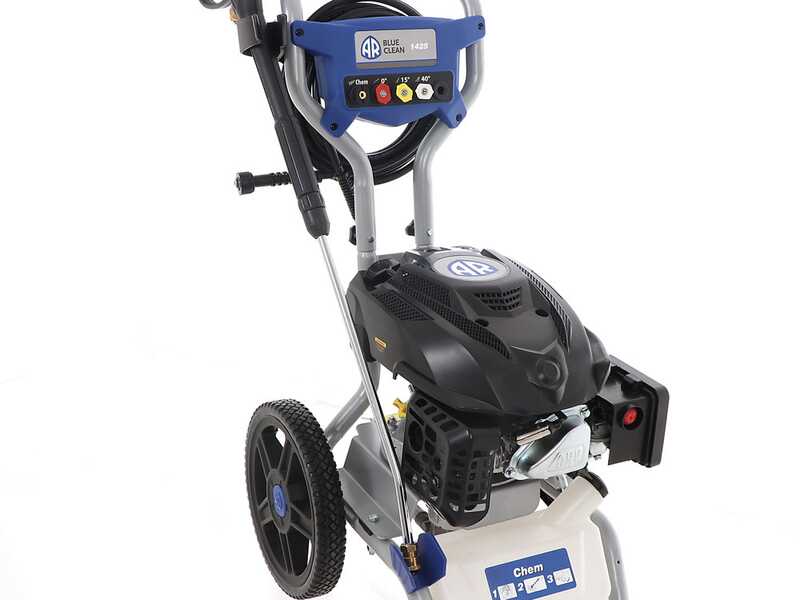 Annovi &amp; Reverberi AR 1425 Petrol Pressure Washer with 6 HP RATO EHRV170 Engine
