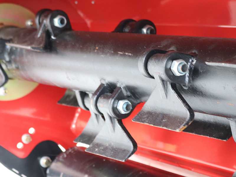 GeoTech-Pro HAMF 160 - Tractor-mounted side verge flail mower with Arm - Medium-heavy Series