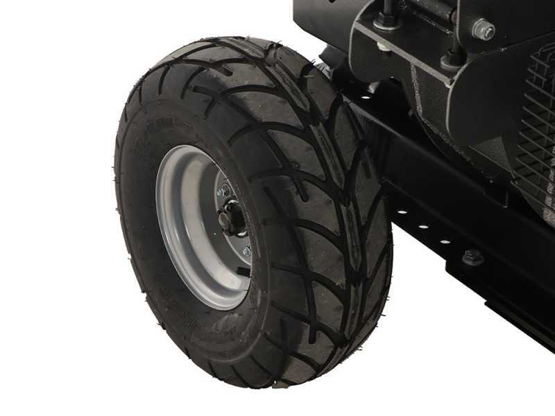 BlackStone BSFC 1600 BSE - Towable petrol garden shredder - B&amp;S gasoline engine