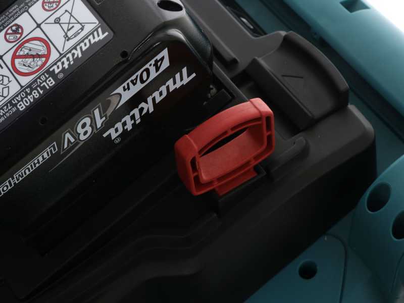 Makita DLM380PM2 Battery-powered Electric Lawn Mower  - 2 X 4Ah Batteries - 2 in 1 - 43 cm Cutting Width