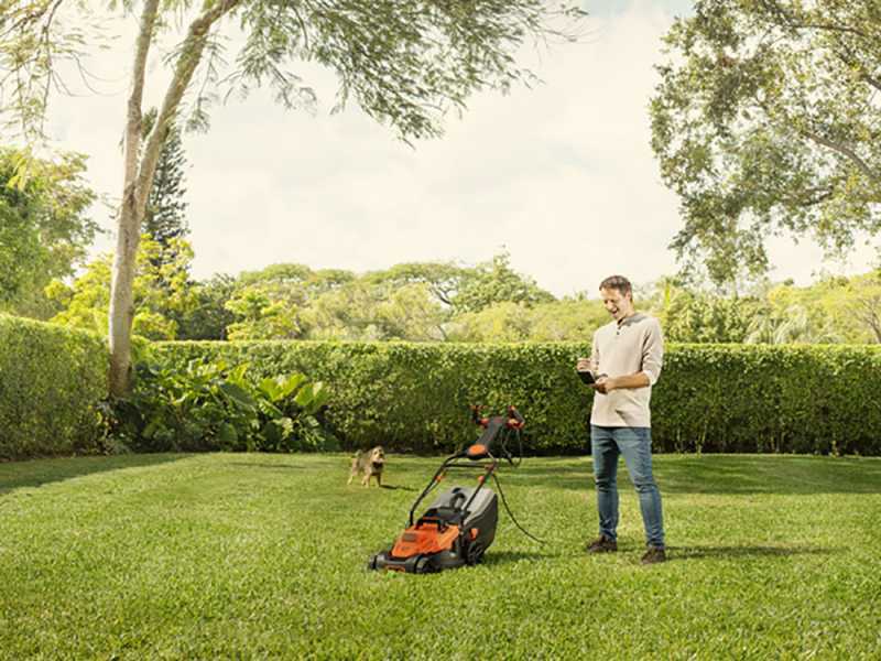 Black Decker BEMW481ES QS Electric Lawn Mower 42 cm Cutting Width 1800W Power