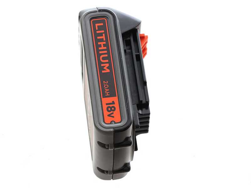 Black &amp; Decker GPC1820L20-QW 18V Battery-powered Pruner on Extension Pole - 2Ah Battery + Free 18V 2Ah battery