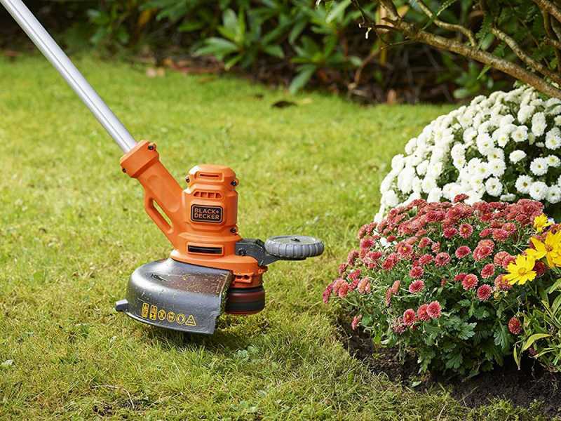 Electric grass edge outlet cutter