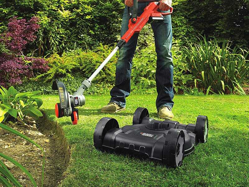 Black &amp; Decker STC1820CM-QW Edge Strimmer 18V 2Ah + Free 18V 2Ah battery