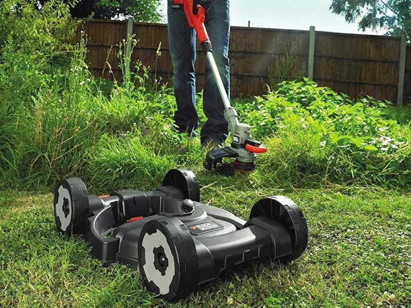 Battery top lawn strimmer