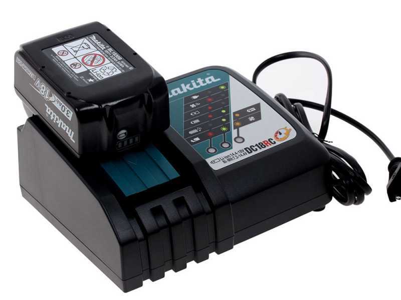 Makita DUC254 - 18V 3Ah Battery-powered Electric Chainsaw - 25 cm Blade 