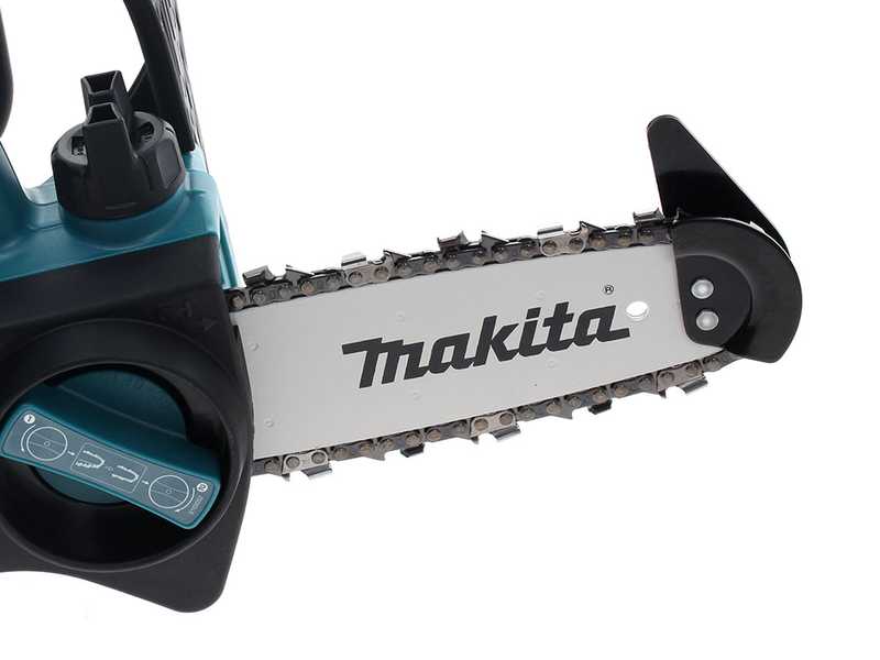 Smallest makita chainsaw hot sale