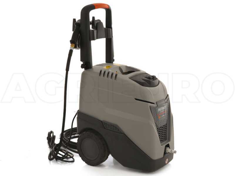Comet Patriot 140 Hot Water Pressure Washer - 396 L/h