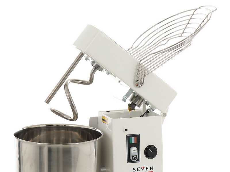 Seven Italy GHR 30 2V - Spiral mixer - 400V - With wheels and timer - 2 Speeds