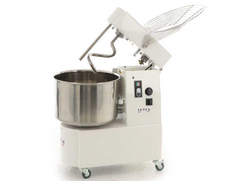 Professional dough mixer outlet