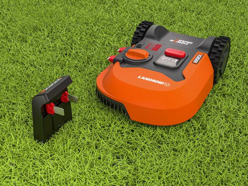 Worx Landroid M WR142E Robot Lawn Mower with Perimeter Wire Lithium ion battery M700