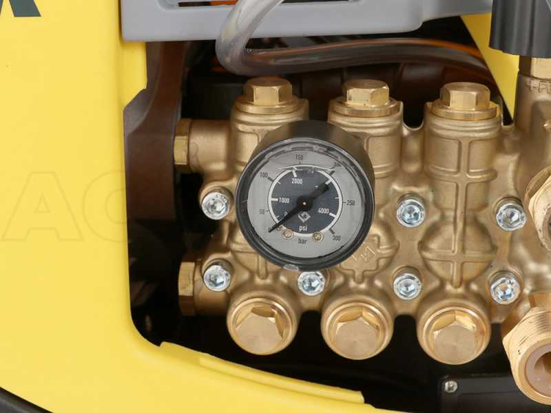 Lavorwash Lavor Arizona GL Cold Water Pressure Washer - Electric cold water pressure washer 150 bar max.