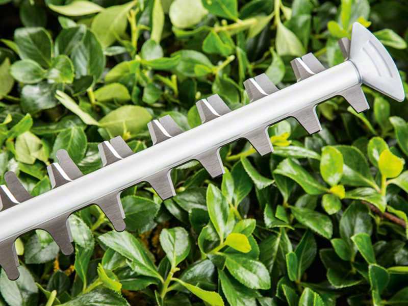 Bosch Universal Hedgecut 60 Electric Hedge Trimmer - 60 cm Blade - 480W Power