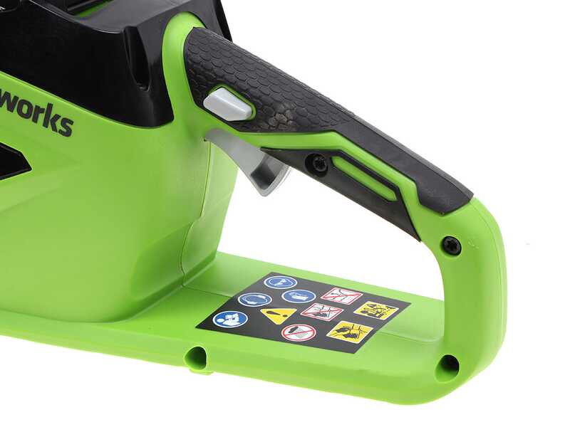Greenworks GD40CS15 - 40V Electric Chainsaw - 35 cm Blade - WITHOUT BATTERY AND CHARGER