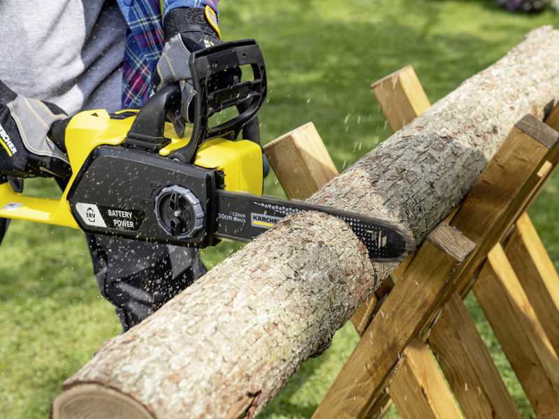 Karcher CNS 18-30 - 18V 2.5Ah Battery-powered Electric Chainsaw - 30 cm Blade