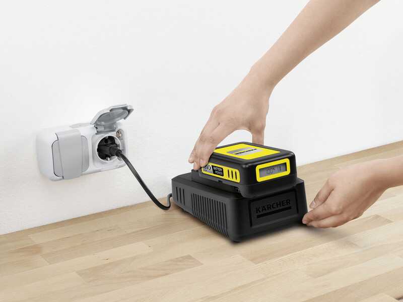 Karcher CNS 18-30 - 18V 2.5Ah battery-powered electric saw - 30cm blade