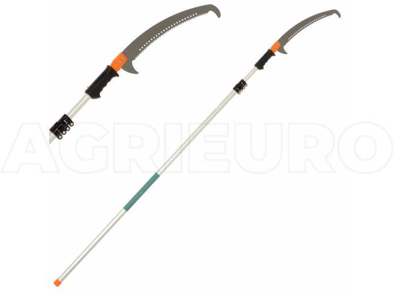 Pruning saw blade clearance for extension pole