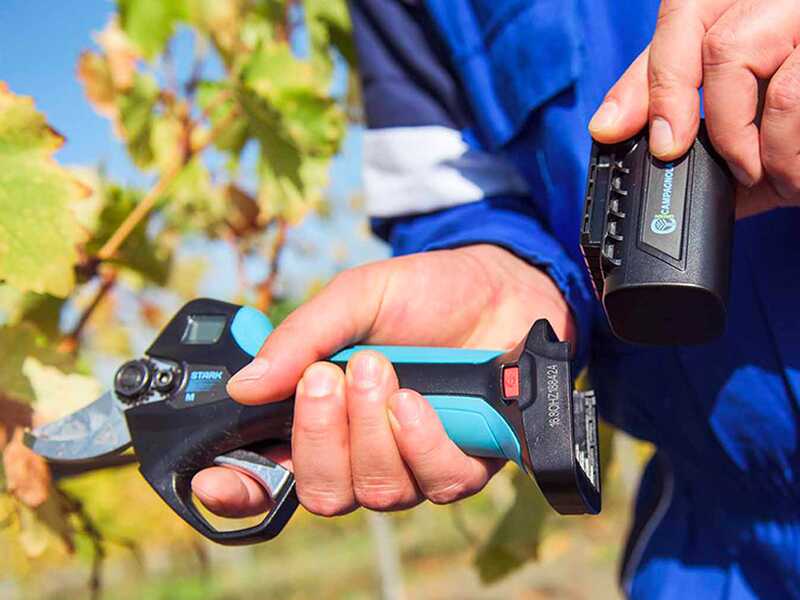 Campagnola Stark XM - Electric Pruning Shear - 3x 14,4V 2,5 Ah
