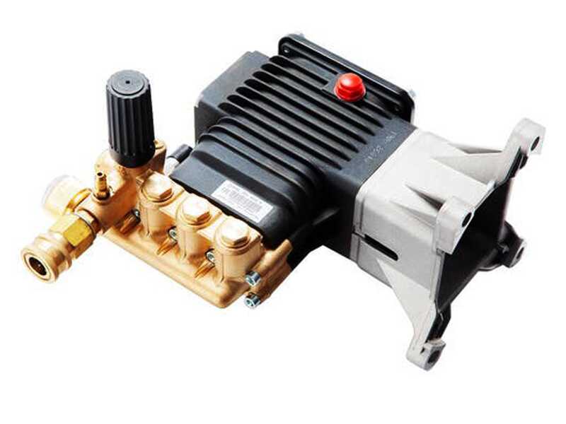 BlackStone B-PW 15/300 - Pressure washer with combustion engine - 310 bar - 900 L/h - with Annovi &amp; Reverberi pump