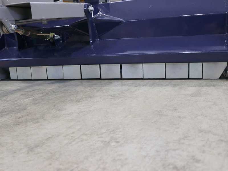 BullMach PAN 120 BS - ATV-mounted Trailed Rough Cut Mower - B&amp;S XR2100