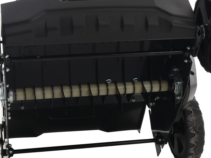 BlackStone AR400 - Lawn Scarifier with Fixed Blades - Honda GP200 Engine