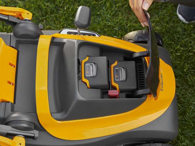 Stiga Collector 136 AE Kit - Battery lawnmower - 2x20V/2.0Ah - Cutting 34 cm