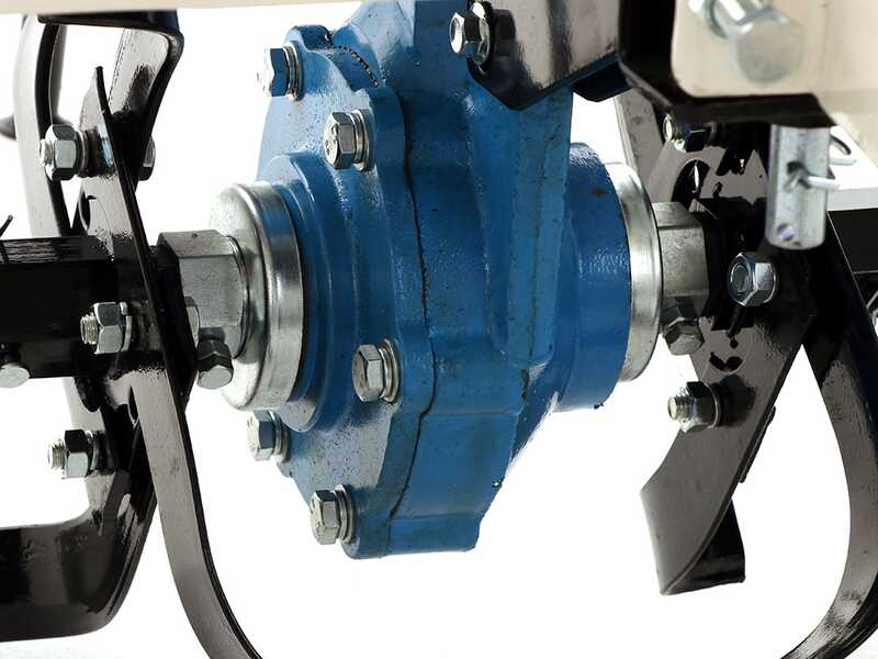AGT 9000 - 9 HP Petrol Garden Tiller - Honda GX270 270 cc Engine - 2+1 Reverse Gear Gearbox