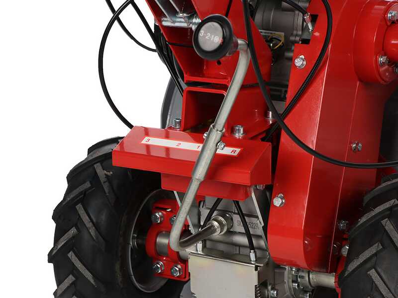GeoTech Pro GFM 600 L - Professional Hammer Rough Cut Mower - Loncin LC175F-2