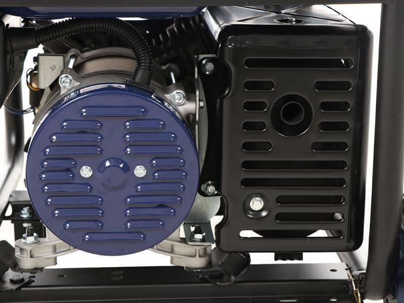 BullMach AMBRA 3600- Wheeled Petrol power generator with AVR 3 kW - DC 2.8 kW Single-phase